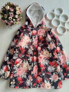 11 лет, рост 146 Цветочная деми куртка
