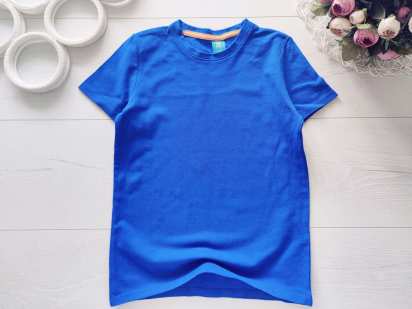 7 лет, рост 122 Фактурная темно синяя футболка