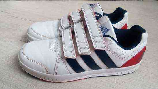 38-39 (24 см) Adidas (Адидас) Кроссовки унисекс, подойдут как для мальчика так и для девочки