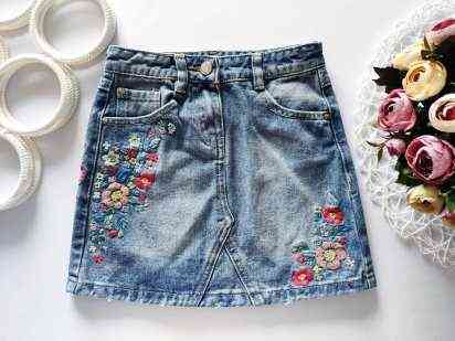6,7 років, зріст 116,122 Дитяча джинсова спідниця з вишивкою та рідними потертостями