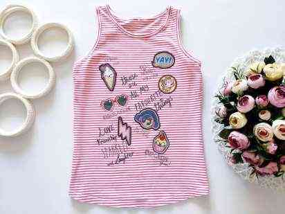 9,10 років, рот 135-140 Майка з нашивками, написами та блискітками