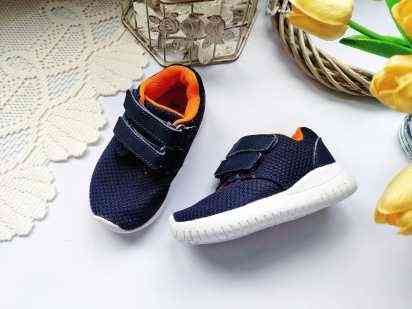 21-22 (13,5 см) Легкі кросівки на липучках