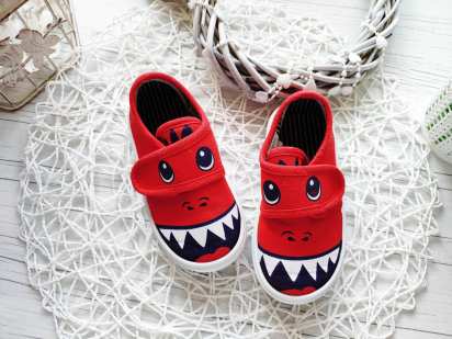 24 (15 см) Кеди з кової колекції