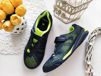 36 (23,5 см) Кросівки футзалки