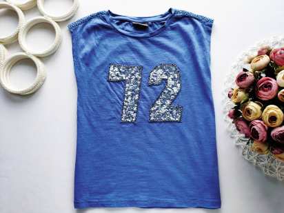 8 років, зріст 128 Футболка у паєтках