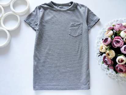 6 років, зріст 116 Футболка в смужку
