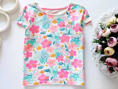 6,7 років, зріст 116,122 Квіткова футболка