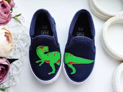 23 (14 см) Кеды с динозавором