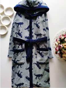 9,10 лет, рост 134,140 Халат в динозаврах