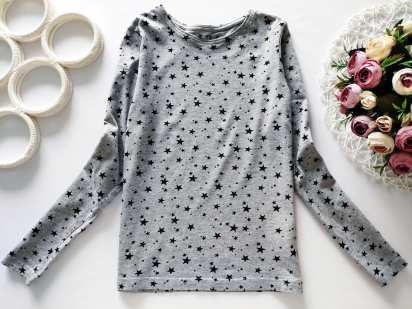 10,11 лет, рост 146 Лонгслив в звездах