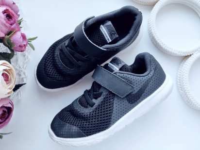 27 (17,3 см) Легкі кросівки