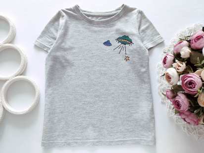 3,4 роки, зріст 98,104 Футболка з літаючою тарілкою