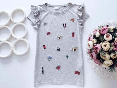 8 років, зріст 128 Футболка з нашивками