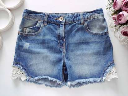 10 років, зріст 140 Джинсові шорти з ажуром