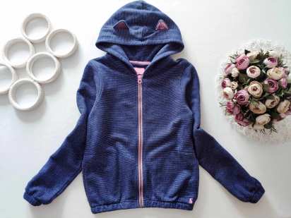 9,10 лет, рост 140 Кофта на молнии