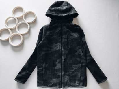 8,9 лет, рост 132,140 Кофта на молнии