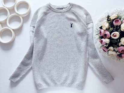 9 лет, рост 134 Свитер тонкой вязки