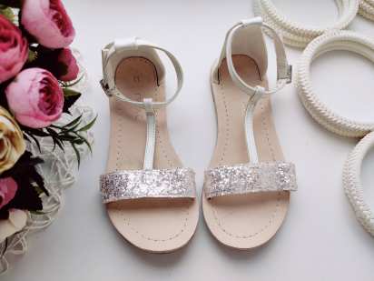 28 (18 см) Білі босоніжки