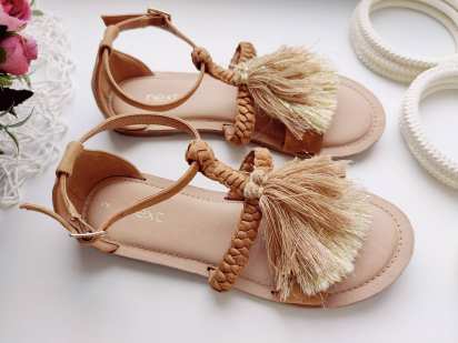 32 (20,2-21,5) Босоніжки для дівчинки