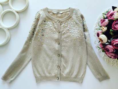 6,7 лет, рост 116-122 Кофта в паетках