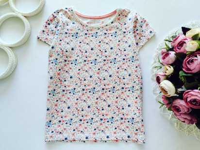 5,6 років, зріст 116 Квіткова футболка