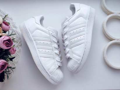 35,5 (22,5 см) Білі кросівки