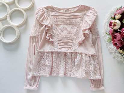 6 лет, рост 116 Нежная детская блузка