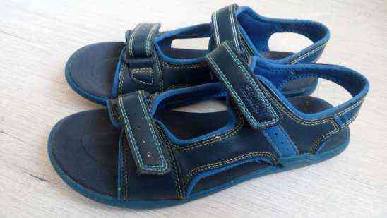 35 (22,5 см) Clarks (Кларкс) Шкіра! Шкіряні босоніжки для хлопчика