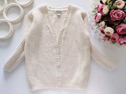 6,7 лет, рост 116,122 Вязаный кардиган