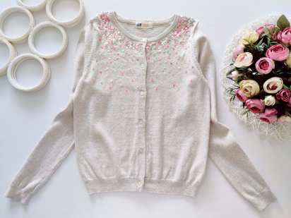 8,10 лет, рост 134,140 Кофта с паетками