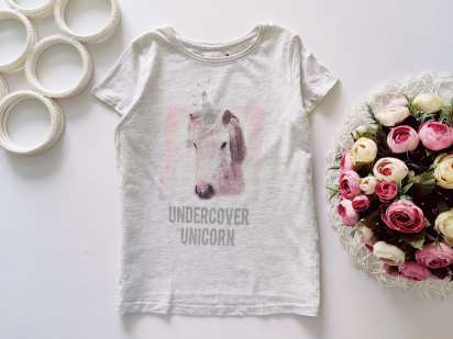 8,9 років, зріст 134 Футболка з однорогом