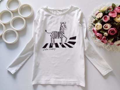 11 лет, рост 146 Лонгслив с зеброй