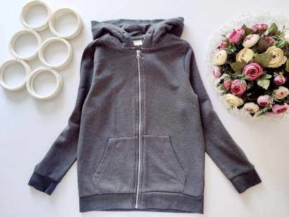 8,9 років, зріст 134 Тепла кофта на блискавці