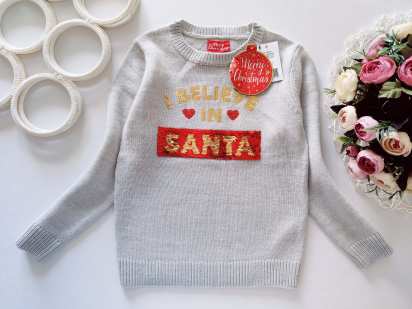 5,6 лет, рост 110,116 Новый свитерок с пайетками