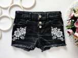 8-9 років, зріст 134 Стрейчові шорти для дівчинки з вишивкою - зображення 1