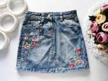 6,7 років, зріст 116,122 Дитяча джинсова спідниця з вишивкою та рідними потертостями - зображення 1